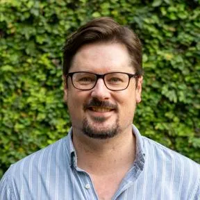 Professor Dominic Ellers